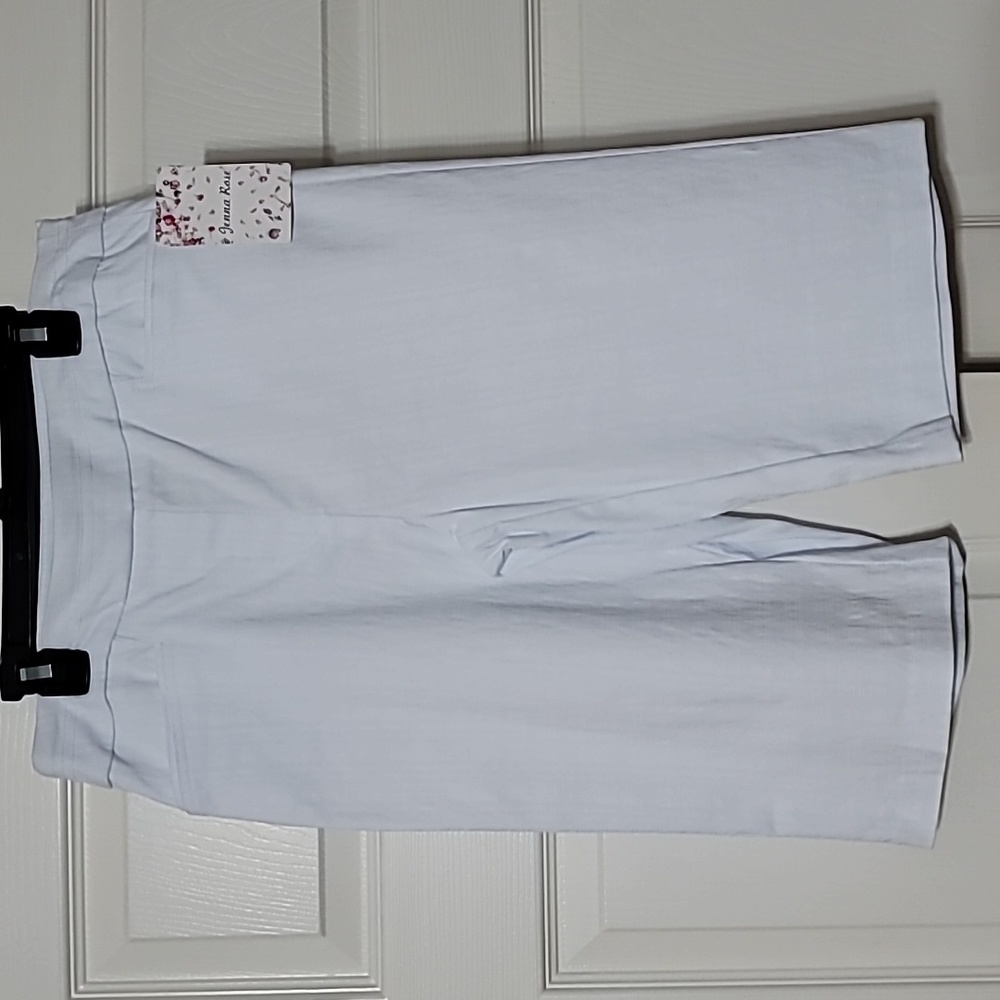 Jenna Rose womens shorts white size M
